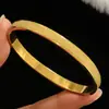Moda Europeia e Americana Ins Pulseira Geométrica Simples Cravejada com Diamantes para Mulheres Aço Inoxidável Banhado a Ouro 18K Joias Estilo Minimalista