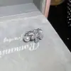 Pinzas para Orejas de Mariposa de Circonita Super Brillantes Estilo Coreano para Mujeres Sin Perforaciones, Exquisitas Pinzas para Cartílago, Pendientes de Moda y Versátiles con un Diseño Único