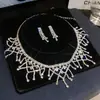 Aretes y Collar con Borlas de Flor de Pedrería Estilo Minimalista Conjunto de Joyería Exagerada Transfronterizo Europeo y Americano Accesorios de Lujo Ligero de Alta Gama