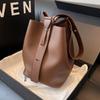 2023 novo estilo coreano moda viajante grande capacidade bolsa feminina Mori bonito simples casual balde bolsa de ombro sentido