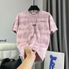 Camiseta Informal de Verano Nueva Estilo Tie-Dye Bordada con Letras Cuello Redondo Manga Corta para Hombre Moderna Patchwork Simple Versátil de Media Manga