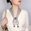 Lenço de Seda com Corrente de Três Contas Estampa Paisley Moda Acessório de Design Versátil para Camisa de Terno Nova Retrô Pulseira