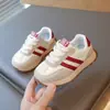 Nuevos zapatos de suela blanda para bebés para caminar, primavera y verano 2025, para niños y niñas de 0 a 1-4 años, zapatos estilo Forrest Gump para niñas, zapatillas deportivas para niños