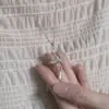 Colar Vintage Novo de Cogumelo Mágico Feminino Design de Nicho Sentido de Design Pingente de Cogumelo Estilo Frio Único Corrente para Clavícula