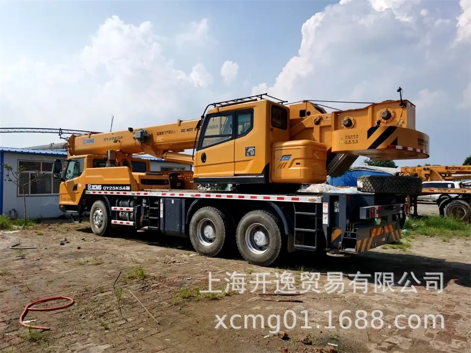 qy25k5a crane (2)