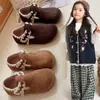 Sapatos Birkenstock para Meninas 2026 Novo Modelo Sapatos Infantis Solado Macio Sapatos de Couro Primavera e Outono Sapatos de Princesa para Bebês Estilo Coreano Modernos para Meninas Pequenas