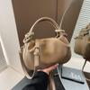 Exquisito bolso de mano simple, bolso pequeño de nube plisado, bolso para mujer, nueva moda, combina con todo, retro, de hombro, bandolera