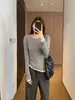 Material de Lã Cashmere Tencel É Macio e Ceroso, Amigo da Pele Gola Redonda Falso Duas Peças Aparência Emagrecedora Camiseta Base Camiseta G091711