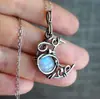 Deseo collar de luna de piedra lunar europeo y americano transfronterizo personalidad temperamento retro femenino colgante hueco regalo venta al por mayor
