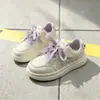 Estilo nuevo 2026, tallas 27-37, zapatos casuales y tenis populares de piel para niños, con suelas suaves de goma EVA