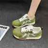 Zapatillas de malla transpirable para mujer para el verano, zapatillas deportivas casuales de suela gruesa, zapatos deportivos para estudiantes de moda y versátiles