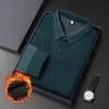Camisa polo masculina de inverno com forro de fleece, estilo duas peças falsas, camiseta espessa para homens de meia-idade, camada base de fleece integrada estilo pai, roupa térmica