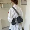 Bolso de hombro cruzado de nicho transfronterizo, bolso de axila, bolso tipo almohada, bolso de mano retro de gamuza, bolso cruzado para mujer