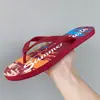 Chanclas de Nuevo Estilo con Graffiti para Hombre, Moda de Verano, Chanclas para Hombre, Sandalias de Playa Antideslizantes Personalizadas, Tendencia