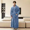 Roupão Masculino Outono e Inverno Novo Coral Fleece Quente Roupas de Casa com Forro de Fleece Robe Espessado Pijamas Plus Size para Casais