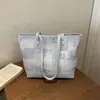 Bolso de Hombro Tote de Alta Capacidad, Elegante, Retro, Sencillo y Versátil para el Verano 2026