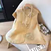 Qualidade Garantida Redutor de Idade Novo Estilo Chinês Fino de Alta Qualidade Colete Bordado para Mulheres Moda Verão Outerwear