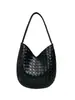 2026 Nova Bolsa Tote Retrô com Textura Trançada Grande Capacidade Casual para o Dia a Dia Bolsa de Ombro Único Bolsa de Braço com Letras Feminina