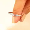 Nuevo Anillo de Zirconia Estilo Transfronterizo Fresco y Sencillo Número de la Suerte 8, Anillo de Moda y Minimalista Estilo Ins para Mujer, Anillo de Cola de Fila Única