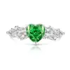 Anillo de Corazón con Corte de Flor de Hielo de Piedra Preciosa de Colores, Super Brillante Diamante de Alto Carbono, Anillo de Corazón Versátil de Moda, Dropshipping para Transmisiones en Vivo