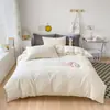 Jie Liya Algodón Puro Hilo 40S Teñido en Hilo Algodón Lavado Rayas Borde de Concha Estilo Japonés Juego de Cama de Cuatro Piezas Funda de Edredón Individual Disponible para Mayorista