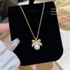 Temperamento Dulce Lindo Lazo Perla Collar Nicho Moda Colgante Súper Hada Acero de Titanio Alta Calidad Cadena Clavícula Mujer