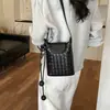 Bolso Morado Suave y Elegante para Mujer, Verano 2026, Bolso de Hombro Fresco con Suave Decoración de Patrón de Diamantes en Forma de Corazón Femenino, Bolso de Mano