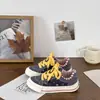 Otoño 2026 Nuevos Zapatos de Lona para Skate Mujer Moda Caña Baja Versátil Estudiante Transpirables Estrella Casual Zapatos Blancos 8021
