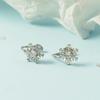 Estilo Japonés y Coreano Nuevo Clip para Oreja de Copo de Nieve Brillante con Incrustaciones de Diamantes Sencillo Atmosférico Moderno Elegante Moda Diaria Aretes de Mujer