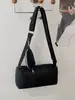 Bolso de Mano Simple de Color Sólido de Diseño de Nicho de Alta Apariencia Estilo Coreano Ins 2026 para Mujer, Bolso de Almacenamiento Ligero Modelo Nuevo para Viajes Diarios
