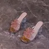 Verão 2026 Novo Estilo Bico Quadrado Bico Aberto Franja Strass Salto Alto Feminino Salto Grosso de Cristal Estilo Fada Sandálias Transparentes
