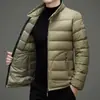 2025 Nova Roupa Masculina Acolchoada de Algodão Gola Alta Leve Curta Roupa de Inverno Masculina Acolchoada de Algodão Jaqueta Casual Acolchoada de Algodão Roupa de Inverno Dropshipping