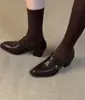 Sapatos de couro de salto alto estilo britânico com bico quadrado para mulheres, nova coleção de outono, elegantes e versáteis para o trabalho, com salto grosso, design de calçar e efeito emagrecedor