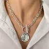 Collar Colgante Redondo de Líquido Irregular Transfronterizo Europeo y Americano en Plata Antigua, Cadena para Clavícula Estilo Minimalista Único con Cierre Ot para Mujer