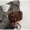 Bolso Boston Estilo Retro para Mujer Bolso Pequeño Cruzado de un Solo Hombro Estilo Perezoso Casual para Oficinista Viajero Bolso de Hombro con Sensación de Alta Gama