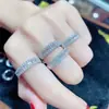 Anillo de diosa de moda ins europeo y americano, anillo de fila de circonio cuadrado escalonado con taladro completo de oro de 18 quilates galvanizado, anillo de compromiso de circonio Seiko