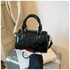2026 Nova Bolsa Feminina Versátil de Nicho Bolsa Transversal Leve Luxo High-End Bolsa Boston para o Trabalho Bolsa Almofada