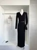Vestido elegante e sofisticado de manga comprida para mulheres, perfeito para outono e inverno, com cintura marcada, efeito emagrecedor e uma silhueta valorizadora que se ajusta ao corpo.