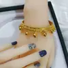 Atrações turísticas Stall Supply Imitação Miaoyin Estilo étnico Oito sinos Pulseira Cinco sinos Palco Jóias Acessórios