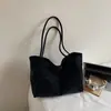 Moda 2026 novo design de nicho bolsa de camurça de grande capacidade para mulheres, bolsa tote elegante e luxuosa para o dia a dia