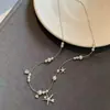 Collar Minimalista Estilo Coreano de Perlas Estrelladas Grandes y Pequeñas, Cadena de Cuello de Lujo Ligero y Elegante de Gama Alta, Diseño de Nicho, Cadena de Clavícula en Capas para Mujer