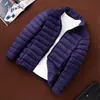 Nueva Chaqueta Ligera de Algodón con Relleno de Pluma 2023 para Hombre Cuello Vertical Corte Ajustado Delgada Chaqueta Ligera de Pluma talla grande Juvenil con Capucha para Hombre