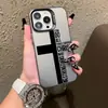 Case de Telefone à Prova de Choque Estilo Europeu e Americano para Apple 17/18Pm iPhone 16 Pro com Design Cruzado Inglês Super Legal, Venda Quente Transfronteiriça