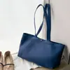 Bolso tote de lona marrón de gran capacidad para mujer, modelo nuevo 2026, adecuado para la escuela y el trabajo, versátil y simple