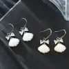 Pendientes de metal con forma de concha estilo coreano, joyería geométrica simple, pendientes para chica fresca S925, pendientes de temperamento de nicho, en stock