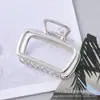 Pinza Metálica para el Cabello de Mariposa Estilo Minimalista Plateado para Mujer, Tamaño Grande, Accesorio para el Cabello de Primavera y Verano, Adecuado para Cabello Grueso, Pinza de Mariposa para la Parte Posterior de la Cabeza