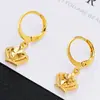 Aretes de oro arena aretes de nicho de alta gama para mujer que no se decoloran a largo plazo aretes de borla de metal amarillo de imitación accesorios de cobre transfronterizos
