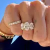Anillo de plata de ley S925 con zircón ovalado para mujer, diseño de nicho, banda fina con incrustaciones de diamantes, apilable, anillo abierto ajustable para el dedo índice, producto nuevo