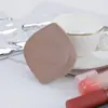 Esponja de Maquillaje con Forma de Escudo, Esponja Hidrofílica sin Látex, Piel de PU, Doble Uso para Aplicación Seca y Húmeda, Logo Personalizable para Fijar el Maquillaje