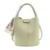 Bolso de Cubo de Mano Nuevo Estilo Coreano de Nicho Estilo Ins Elegante y de Gama Alta, Bolso Cruzado de Mujer Moderno y Versátil con un Bolsillo Interior Pequeño